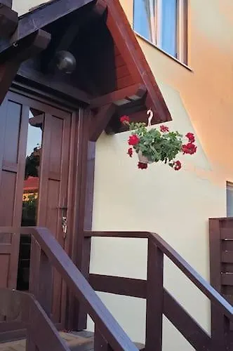 Casa Merilor I & Ii *