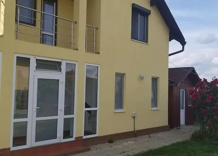 Вілла Casa Merilor I & Ii Брашов